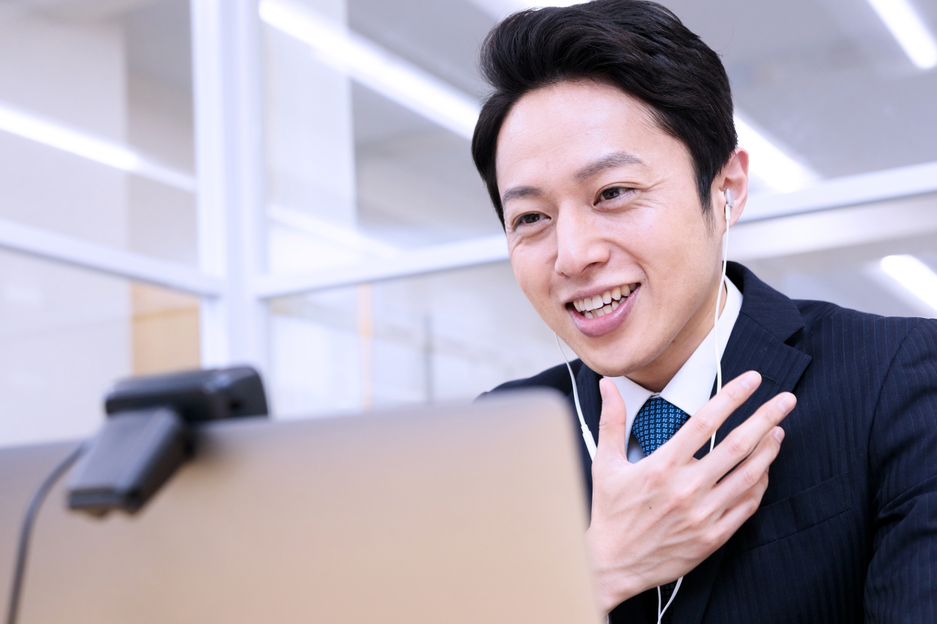 ビズクロ | 経営改善を実現する総合支援メディア